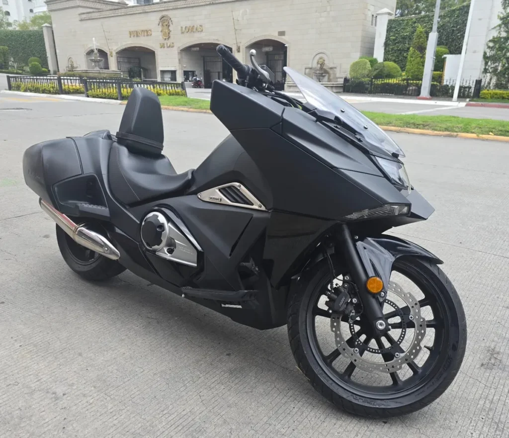 Honda Nm4 Vultus