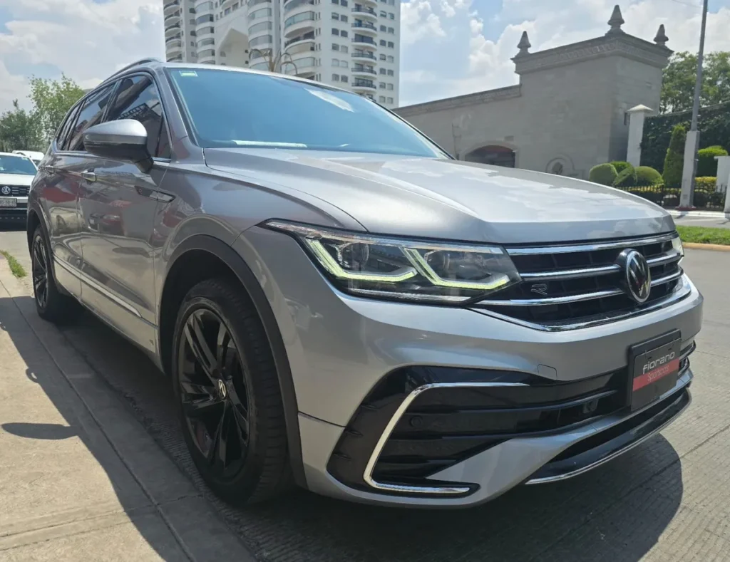 Volkswagen Tiguan 2.0 Tsi R-Line Dsg7