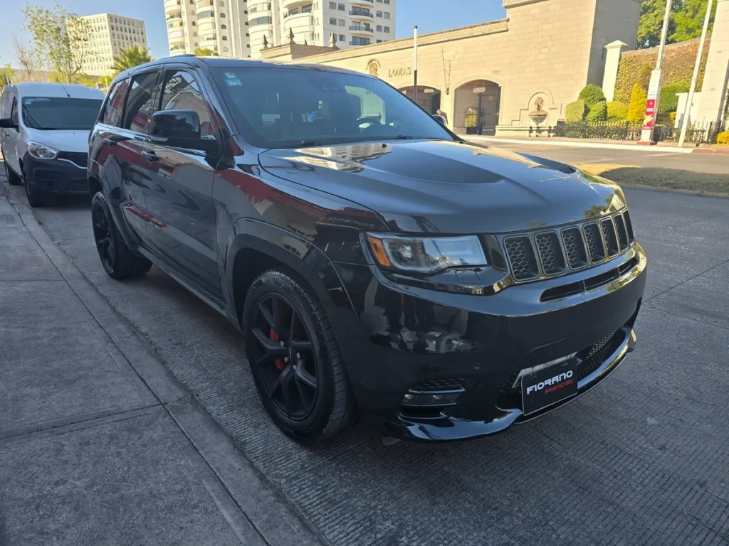 Jeep Grand Cherokee 6.4 Srt-8 At