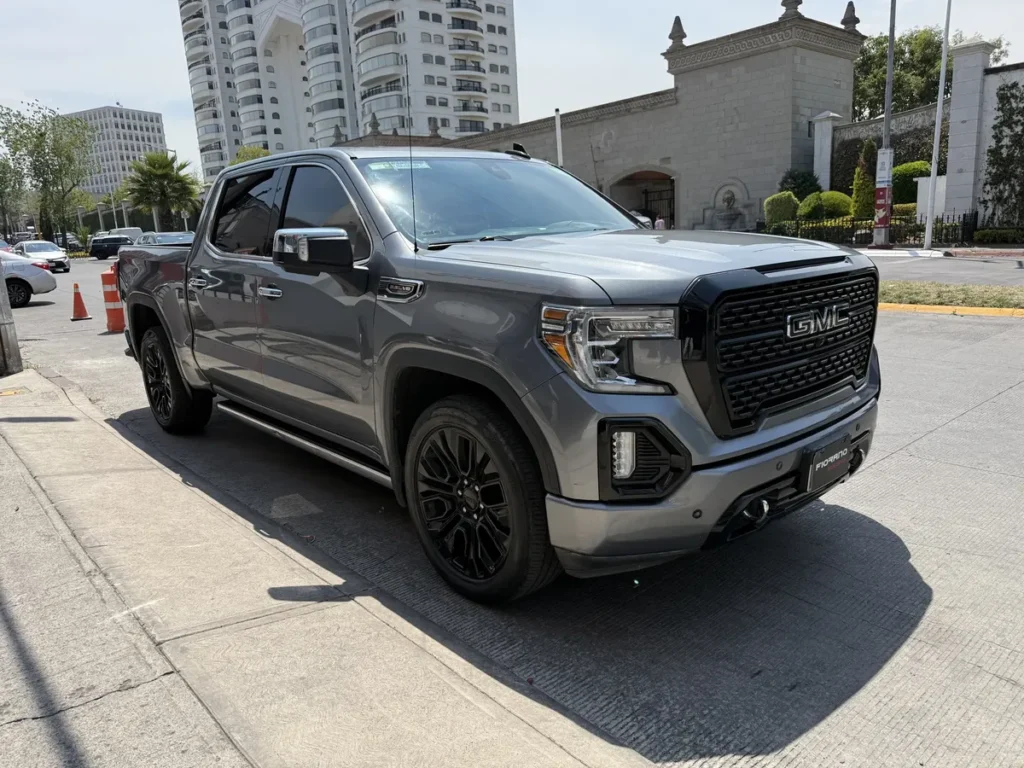 GMC Sierra 6.2 Denali Dvd At