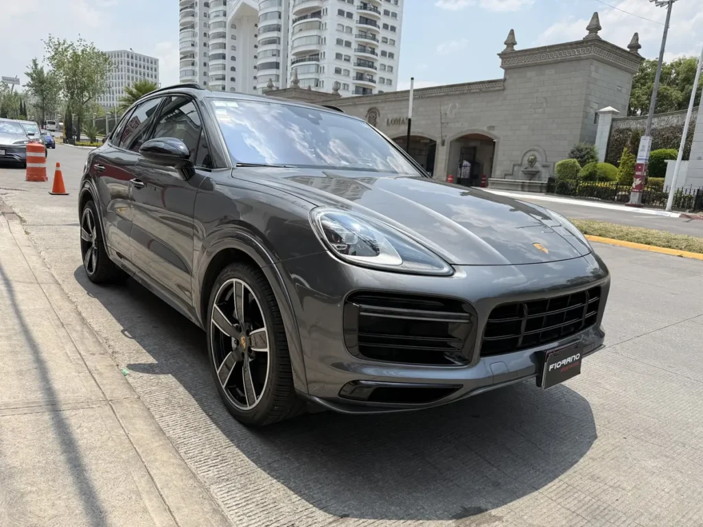 Porsche Cayenne 4.9 Turbo At