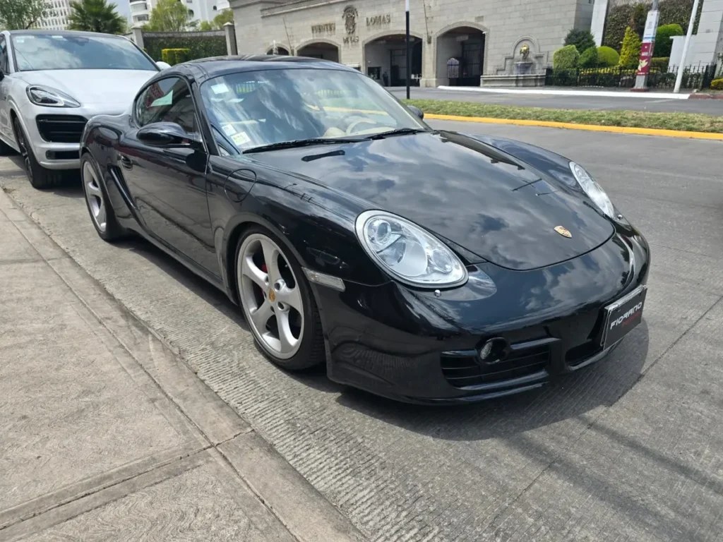 Porsche Cayman S Coupe 6vel At
