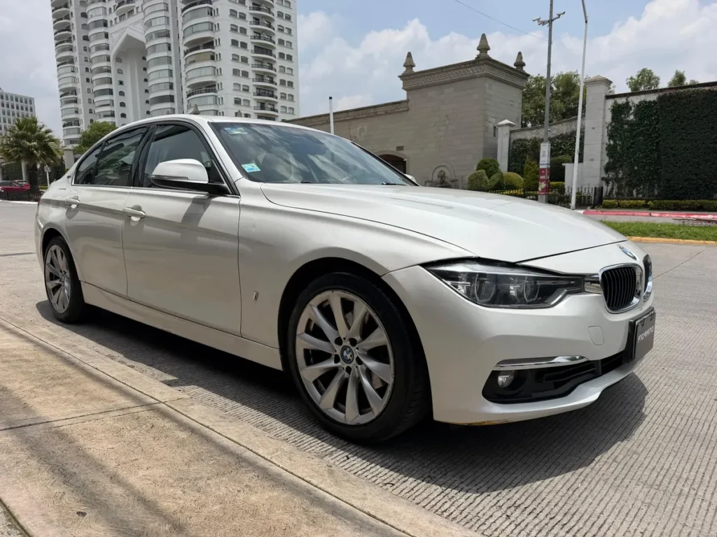 BMW Serie 3 2.0 330e Luxury Line Híbrido At