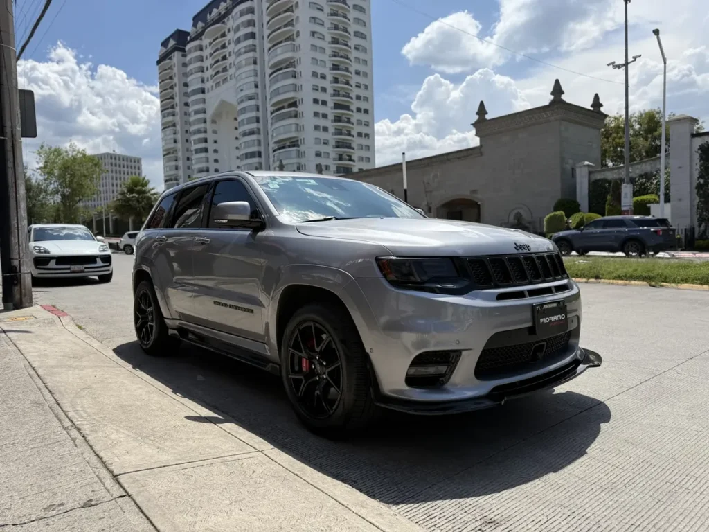 Jeep Grand Cherokee 6.4 Srt-8 At