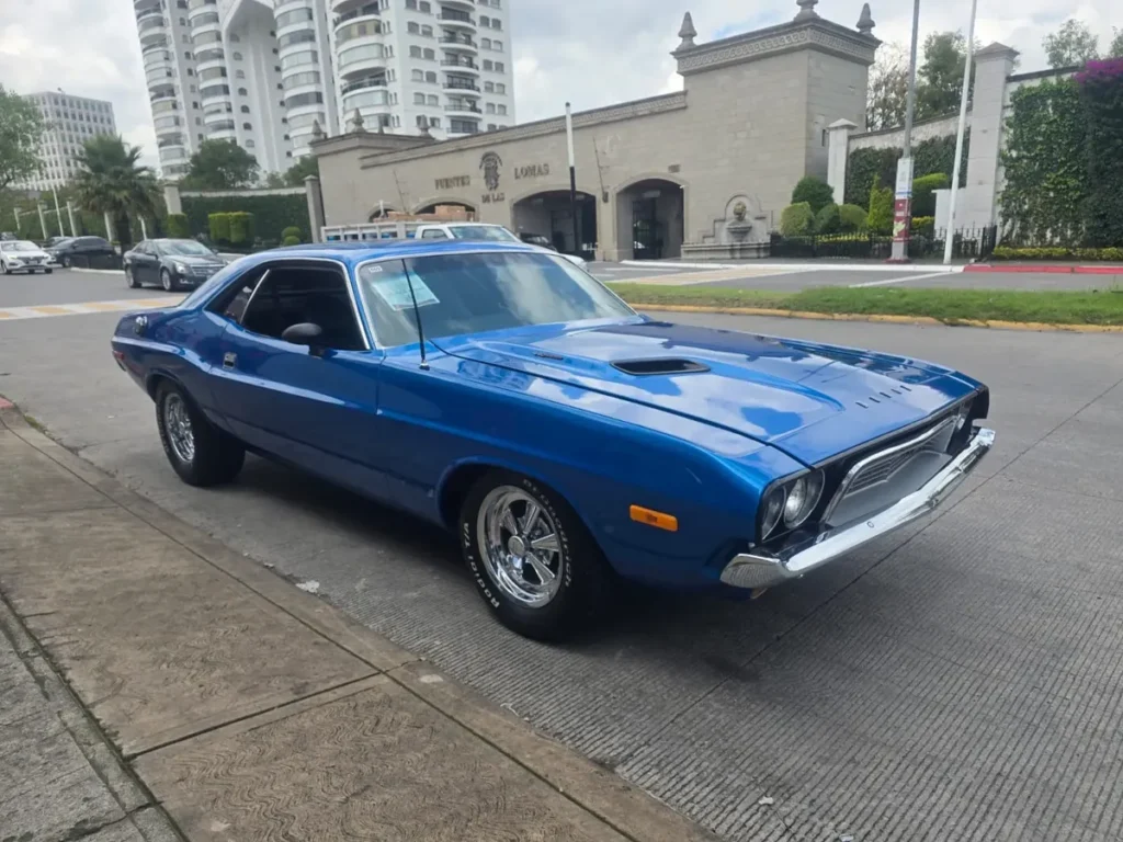 Dodge Challenger 1974 440 Big Block.